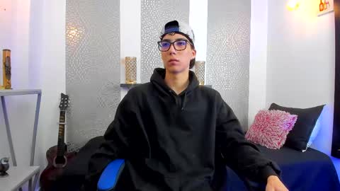    online show from February 2025 04:09:02 AM