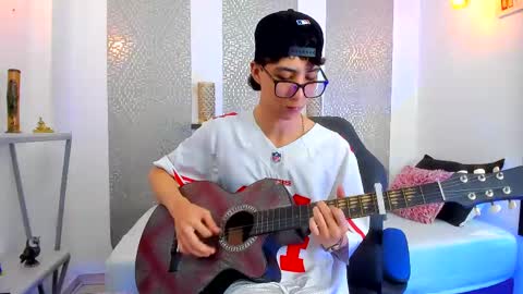    online show from March 2025 04:02:02 AM