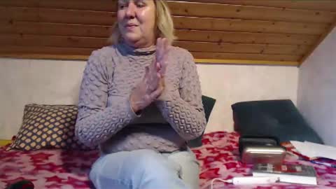 Snapshot of nikole111 chatting on November 2025 10:58:01 AM Nikole1 online show from November 2025 10:58:01 AM