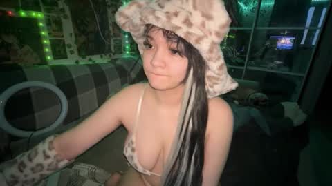 nikoli_naw online show from February 2026 01:54:01 AM