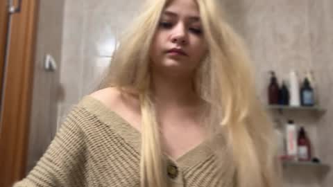 nikoli_naw online show from March 2026 12:49:01 AM