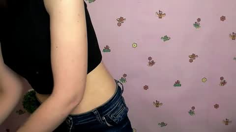 Nikolleta online show from October 2025 01:03:02 PM