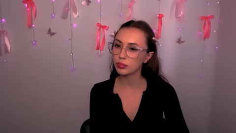 nikonara_ online show from April 2026 11:50:02 AM