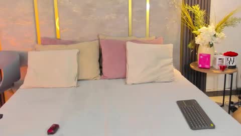 Niko Stone online show from September 2025 06:17:02 AM