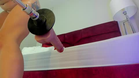 nIKY online show from January 2026 08:40:02 PM