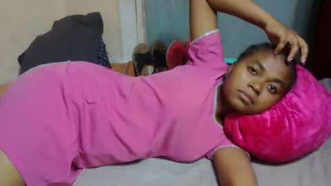 nilah online show from April 2026 07:26:01 PM