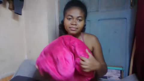 nilah online show from May 2026 05:02:01 AM