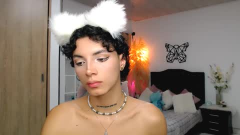 Nilam online show from February 2025 05:02:02 PM