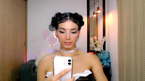 Nilam online show from March 2025 11:27:02 PM