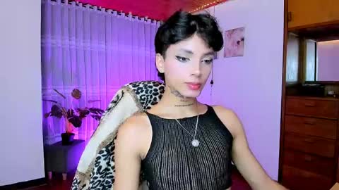 Nilam online show from May 2026 10:17:01 PM