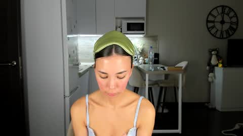 Bella online show from April 2026 08:57:02 PM