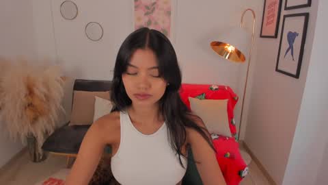 Snapshot of nina_agdal chatting on December 2024 07:49:01 PM NINA online show from December 2024 07:49:01 PM