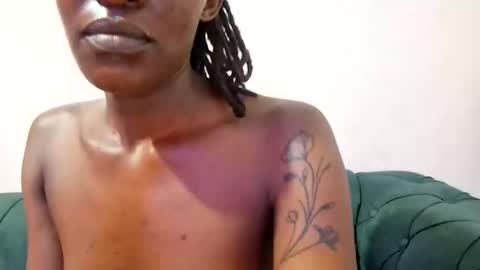 nina_bambi online show from October 2025 12:16:01 AM