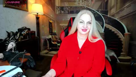 Nina online show from February 2026 11:33:02 PM