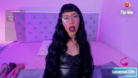 Snapshot of nina_fooxxx chatting on October 2025 06:03:02 AM Nina Fox online show from October 2025 06:03:02 AM