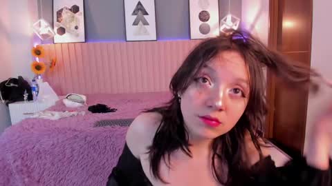 nina_ford_ online show from May 2026 03:04:02 AM
