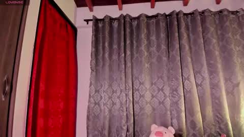 Catalina online show from February 2026 02:53:01 AM