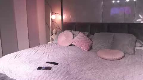 Angie online show from June 2026 04:56:01 AM