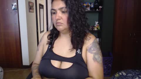 Snapshot of nina_moonbeam chatting on October 2025 08:10:01 PM Nina Moon online show from October 2025 08:10:01 PM