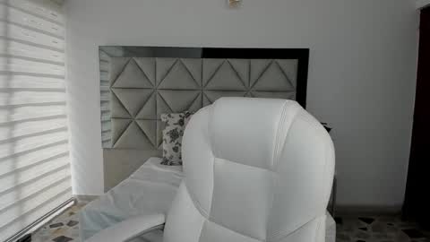  Nina  online show from March 2025 08:31:01 PM