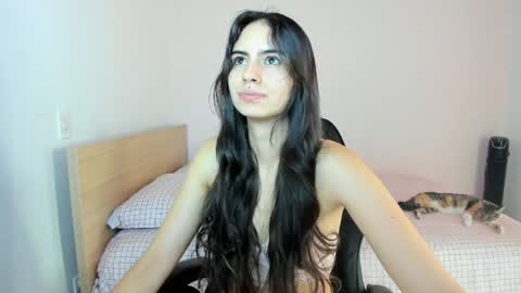  Nina  online show from April 2026 04:04:02 PM