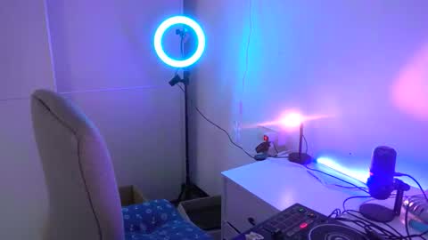 nina_princesa online show from February 2026 02:00:02 PM