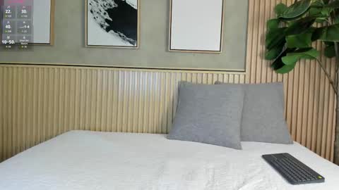 NINA online show from September 2025 12:29:01 PM