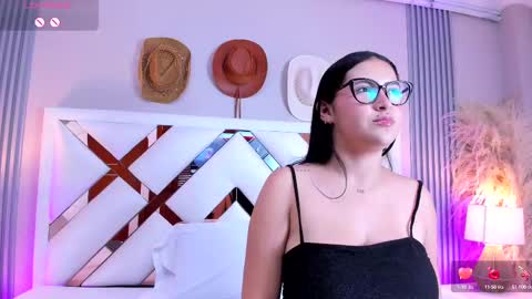 Nina online show from February 2025 05:08:01 AM