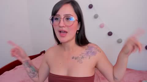 Snapshot of ninabryon1 chatting on November 2025 01:13:01 PM Nina online show from November 2025 01:13:01 PM