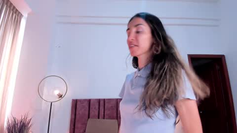 Nina online show from January 2025 02:19:02 PM