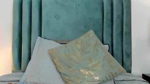 Nina online show from February 2025 08:53:01 PM