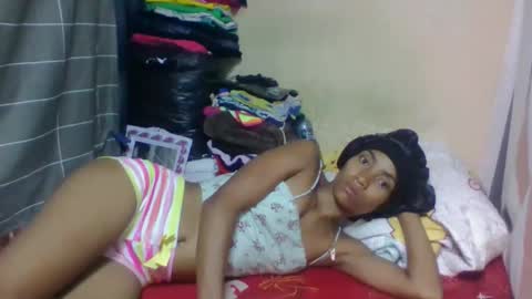 ninaeaa online show from May 2026 09:00:01 PM