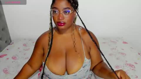 Valentina online show from September 2025 11:54:01 PM