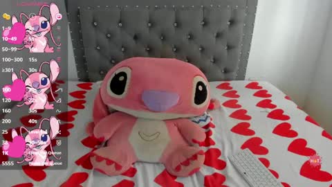 Valentina online show from April 2026 06:10:01 PM