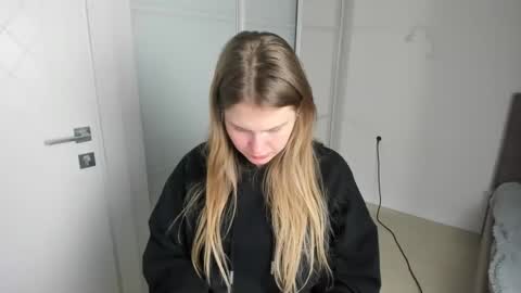 ninarihh online show from March 2025 01:18:01 PM