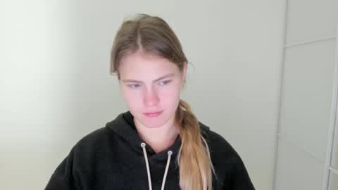 ninarihh online show from October 2025 11:09:02 AM