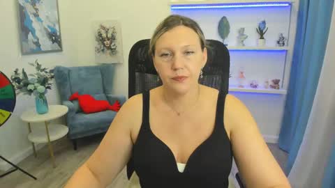 ninastarle online show from May 2026 11:39:02 AM