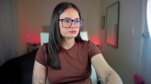 Snapshot of ninavolkov chatting on December 2024 12:20:01 AM ninavolkov online show from December 2024 12:20:01 AM