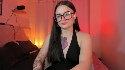 Snapshot of ninavolkov chatting on September 2025 09:25:02 PM ninavolkov online show from September 2025 09:25:02 PM