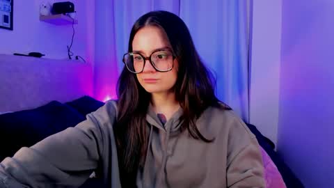 Snapshot of ninavolkov chatting on October 2025 11:33:01 PM ninavolkov online show from October 2025 11:33:01 PM