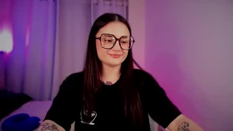 Snapshot of ninavolkov chatting on October 2025 11:07:01 PM ninavolkov online show from October 2025 11:07:01 PM