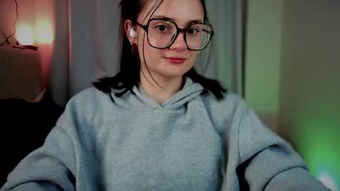 Snapshot of ninavolkov chatting on October 2025 11:20:01 PM ninavolkov online show from October 2025 11:20:01 PM