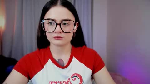 Snapshot of ninavolkov chatting on November 2025 10:31:02 PM ninavolkov online show from November 2025 10:31:02 PM