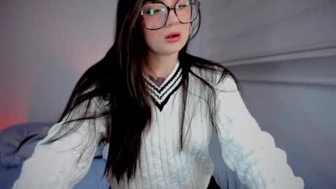 Snapshot of ninavolkov chatting on December 2025 11:54:01 PM ninavolkov online show from December 2025 11:54:01 PM