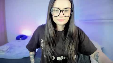 Snapshot of ninavolkov chatting on February 2026 11:42:02 PM ninavolkov online show from February 2026 11:42:02 PM