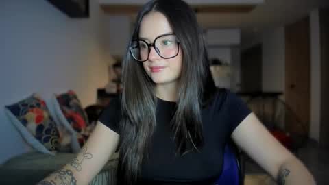 Snapshot of ninavolkov chatting on February 2026 10:10:02 PM ninavolkov online show from February 2026 10:10:02 PM