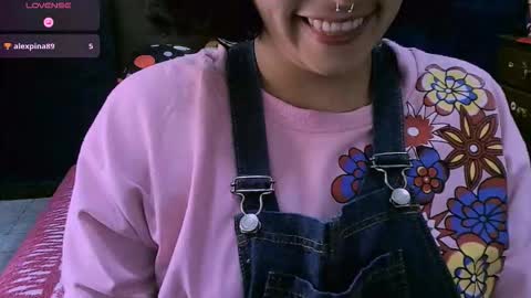 Nina online show from November 2025 04:41:01 PM