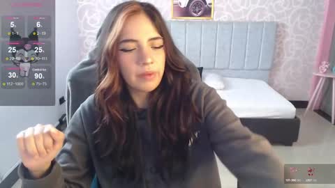 Snapshot of ninfa_ch chatting on December 2024 11:19:01 AM Ninfa online show from December 2024 11:19:01 AM