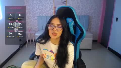 Snapshot of ninfa_ch chatting on February 2025 03:36:02 PM Ninfa online show from February 2025 03:36:02 PM