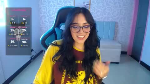 Snapshot of ninfa_ch chatting on February 2025 10:53:01 PM Ninfa online show from February 2025 10:53:01 PM